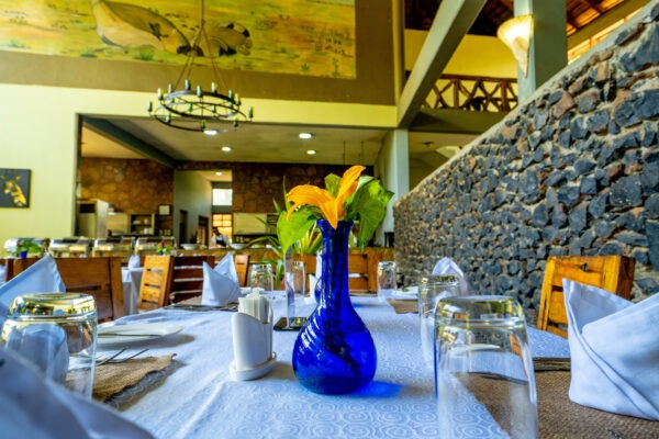 Weruweru River Lodge restaurant