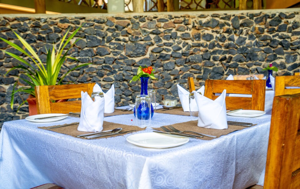 Weruweru River Lodge polished restaurant wall